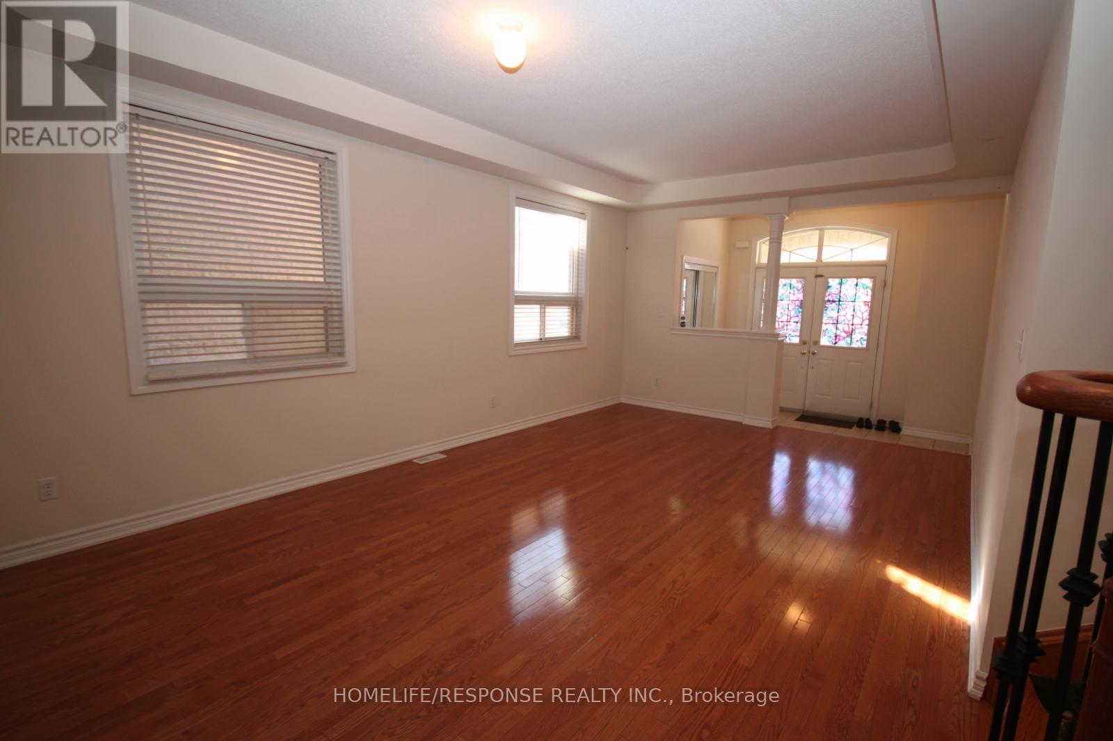 517 Fernforest Drive, Brampton, Ontario  L6R 0S8 - Photo 5 - W13027284