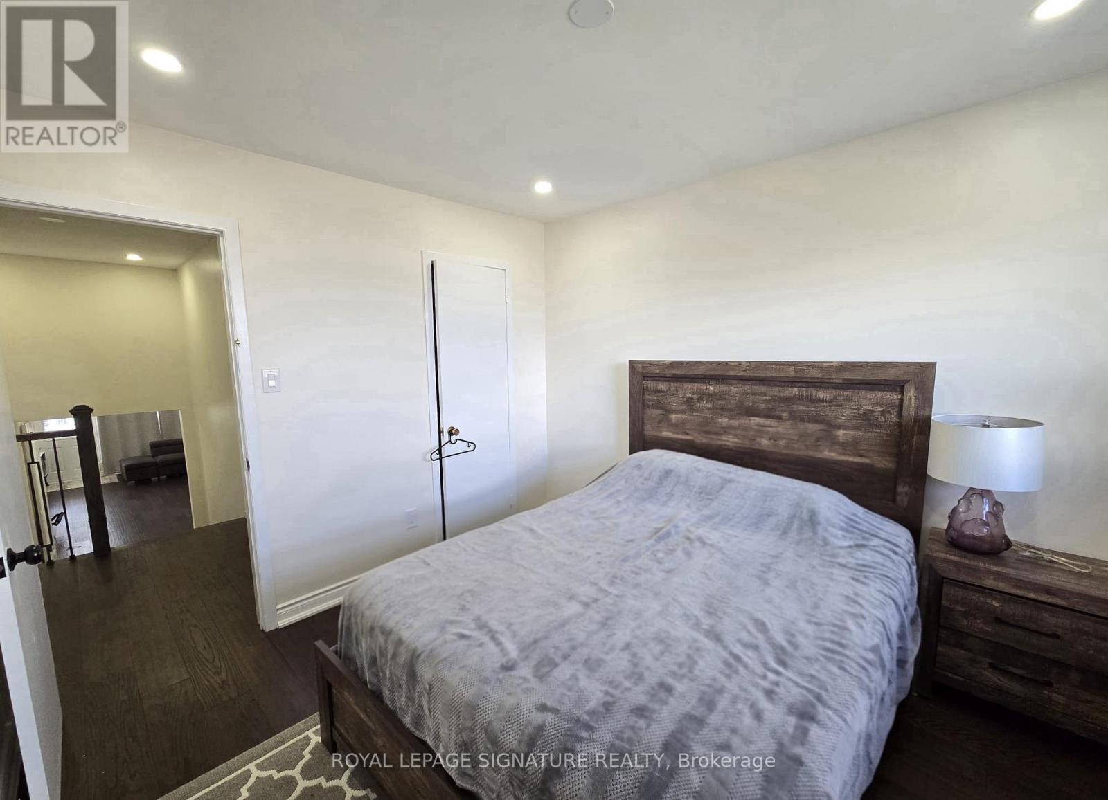 Upper - 23 Benrubin Drive, Toronto, Ontario  M9L 2H3 - Photo 12 - W13027296