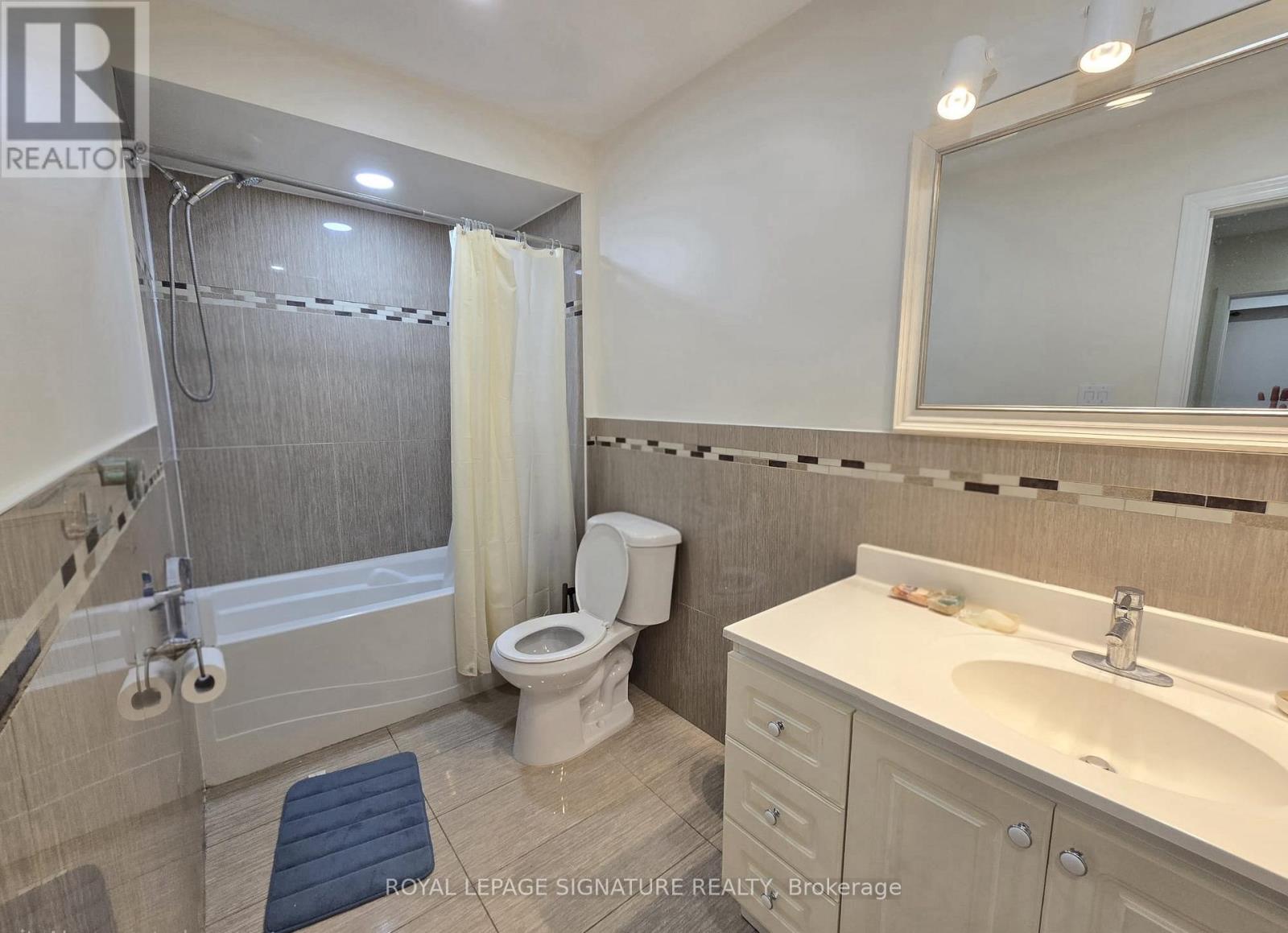 Upper - 23 Benrubin Drive, Toronto, Ontario  M9L 2H3 - Photo 16 - W13027296