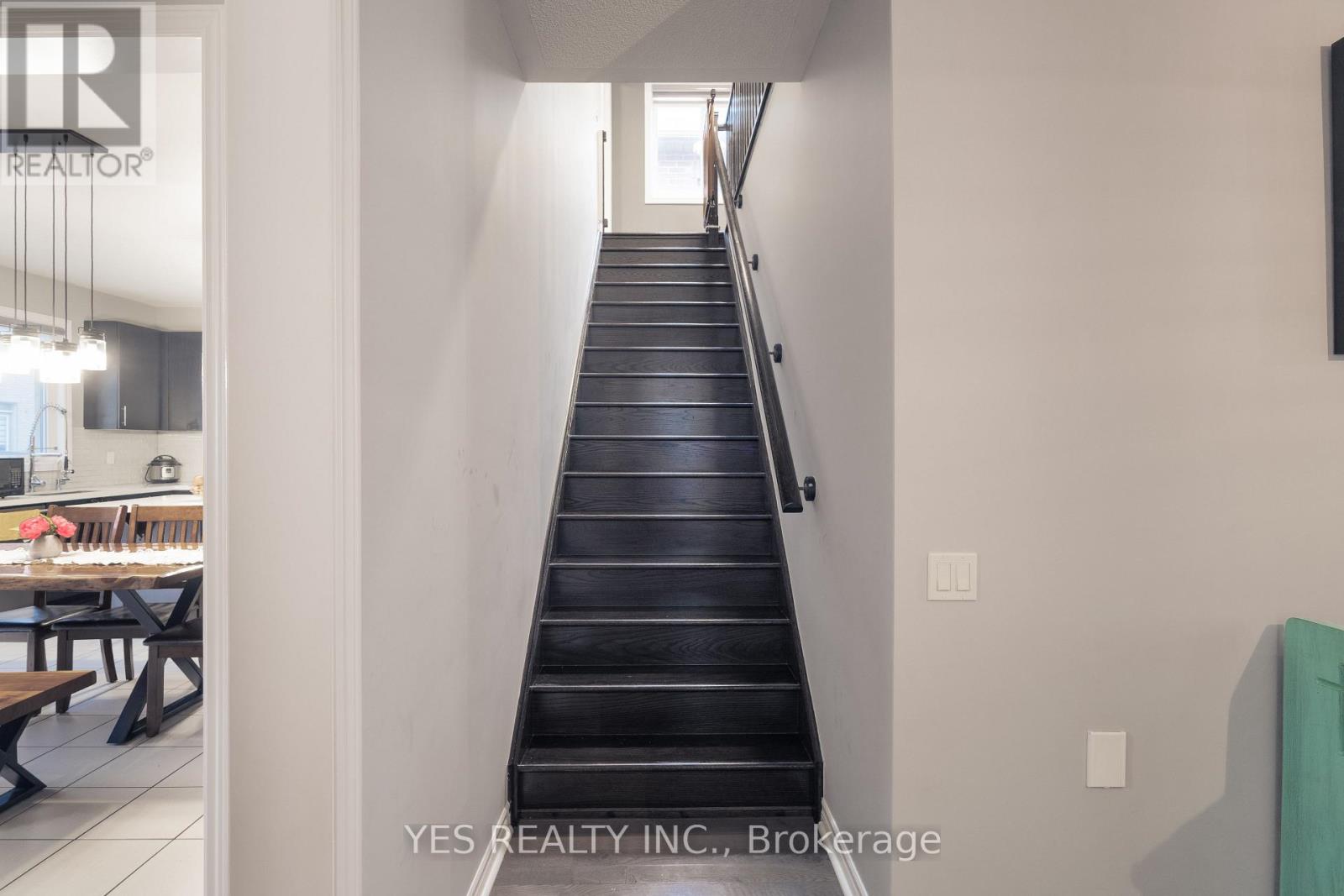 34 Newhouse Boulevard, Caledon, Ontario  L7C 4A1 - Photo 17 - W13027336