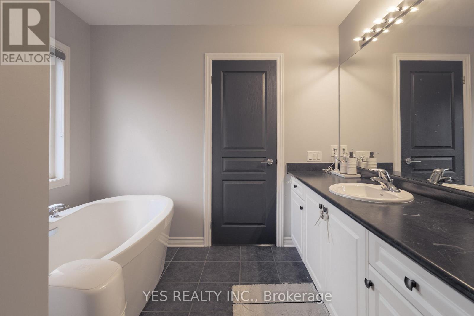 34 Newhouse Boulevard, Caledon, Ontario  L7C 4A1 - Photo 27 - W13027336