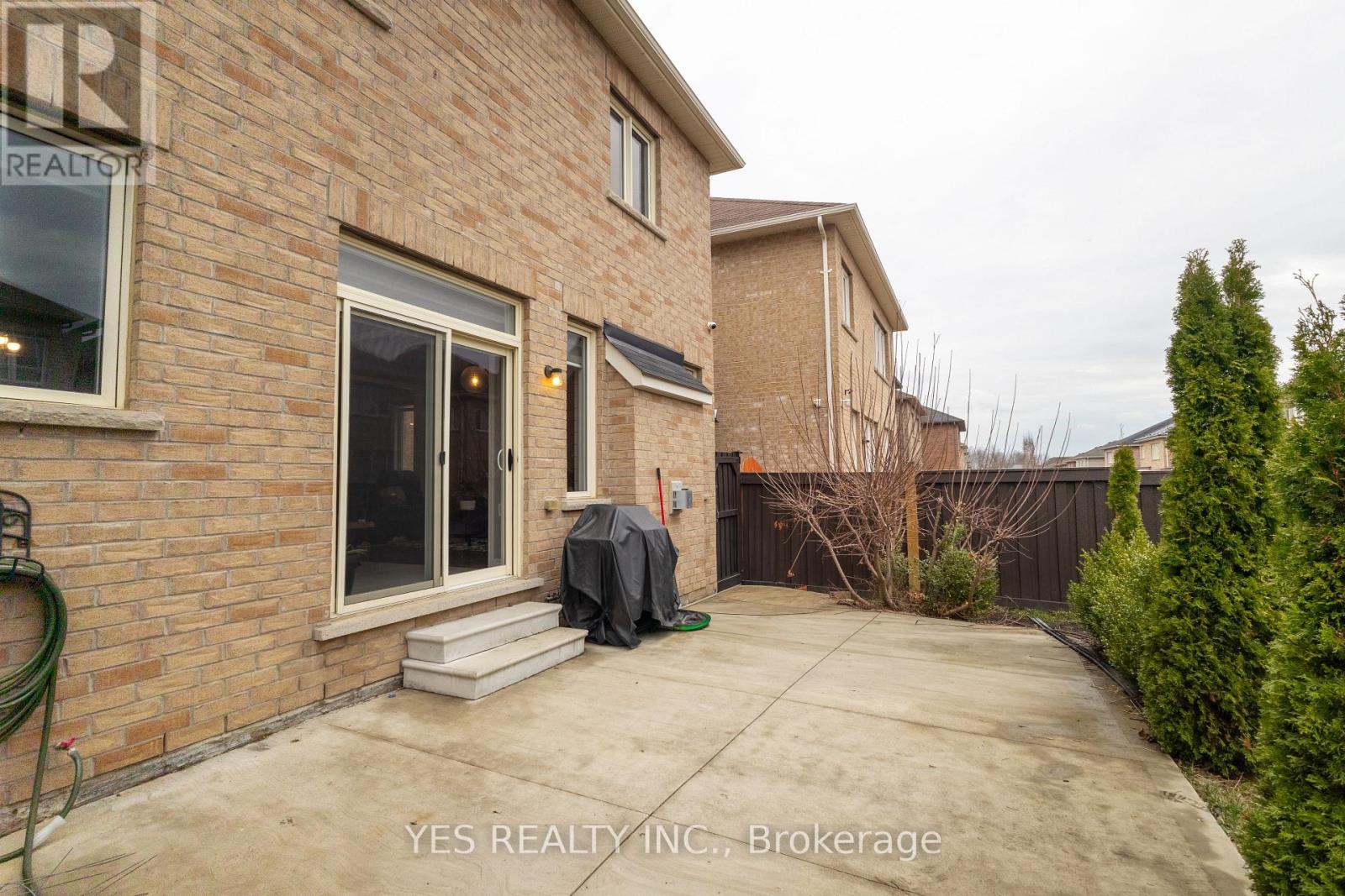 34 Newhouse Boulevard, Caledon, Ontario  L7C 4A1 - Photo 4 - W13027336