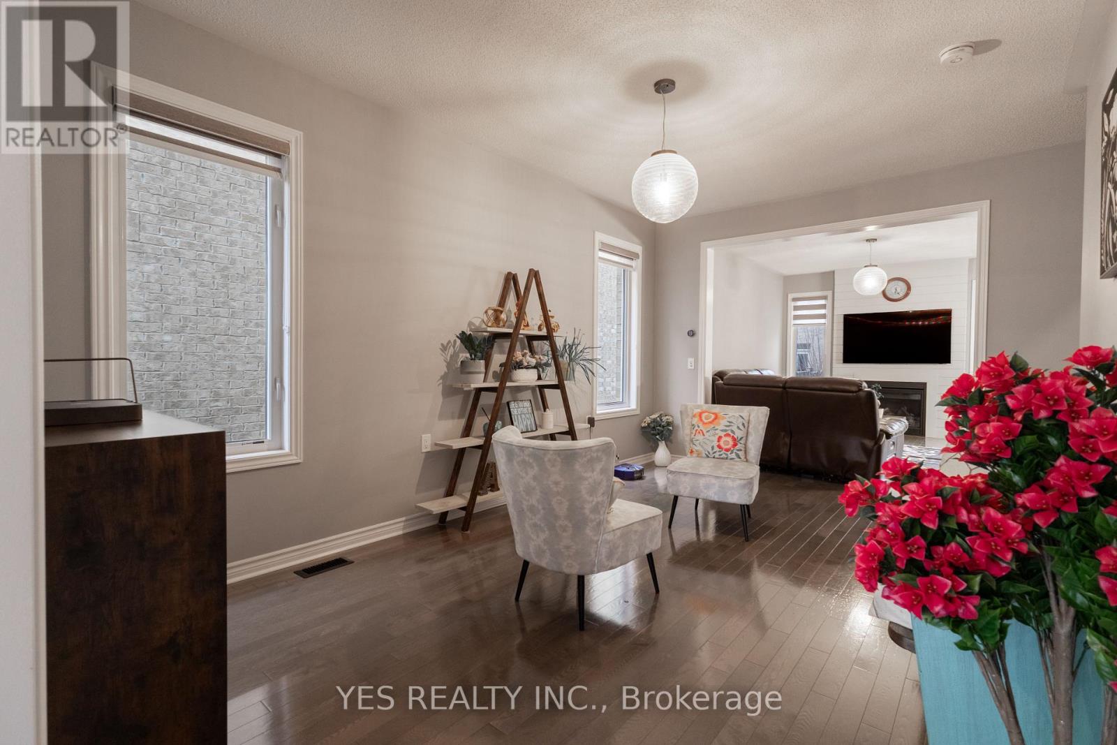 34 Newhouse Boulevard, Caledon, Ontario  L7C 4A1 - Photo 9 - W13027336