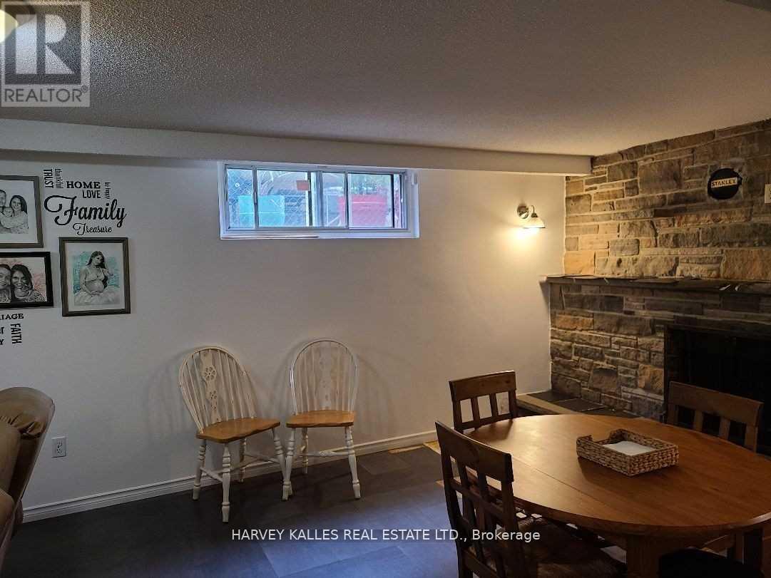 Lower - 2379 Hensall Street, Mississauga, Ontario  L5A 2T1 - Photo 5 - W13027360