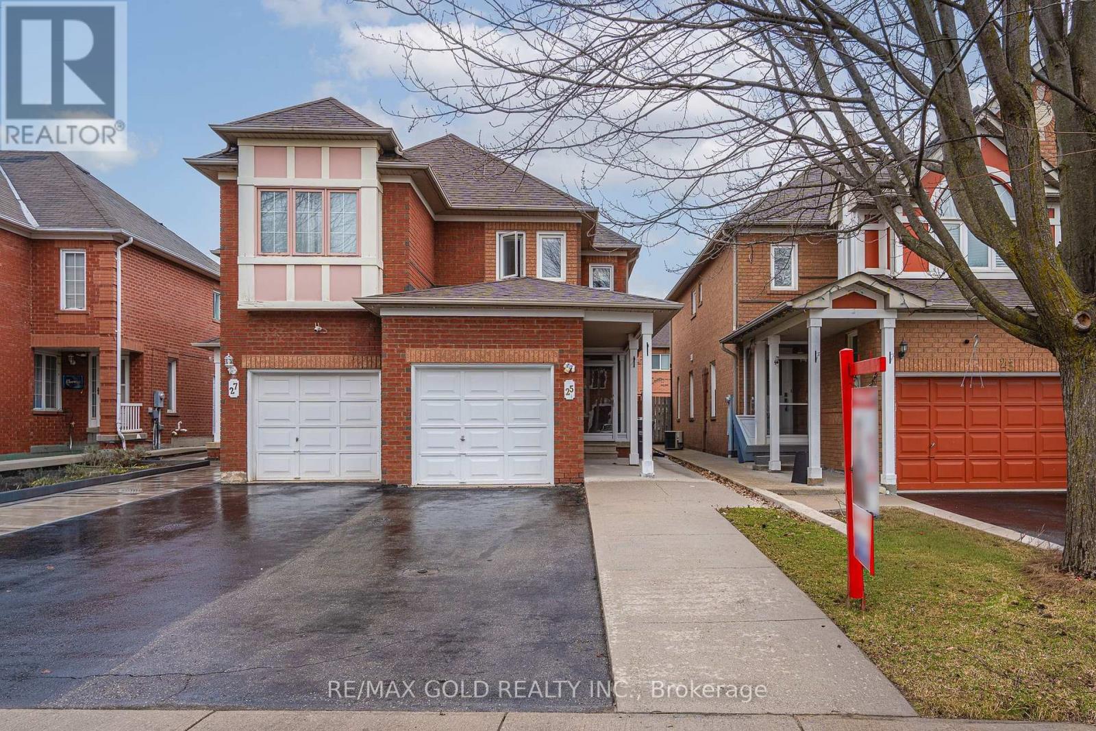 25 CLOVER BLOOM ROAD, Brampton, Ontario