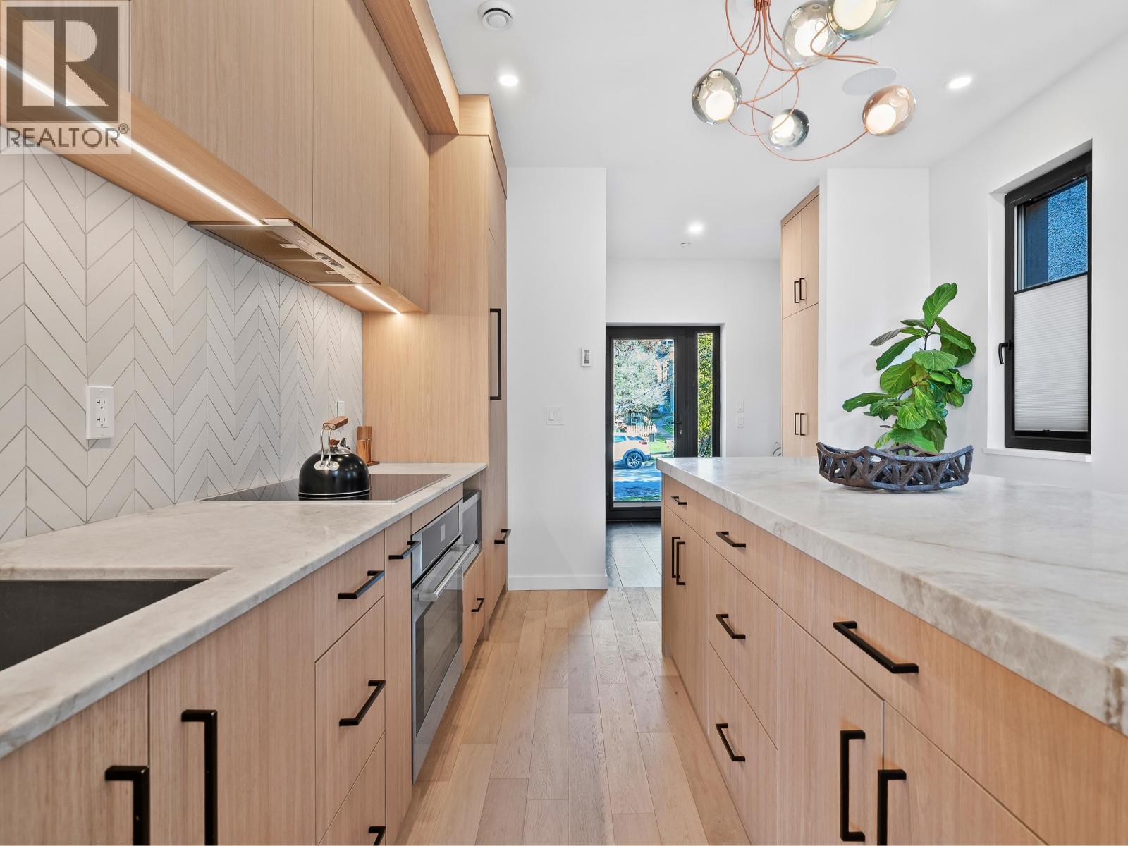 1331 Cotton Drive, Vancouver, British Columbia  V5L 3T8 - Photo 6 - R3107807