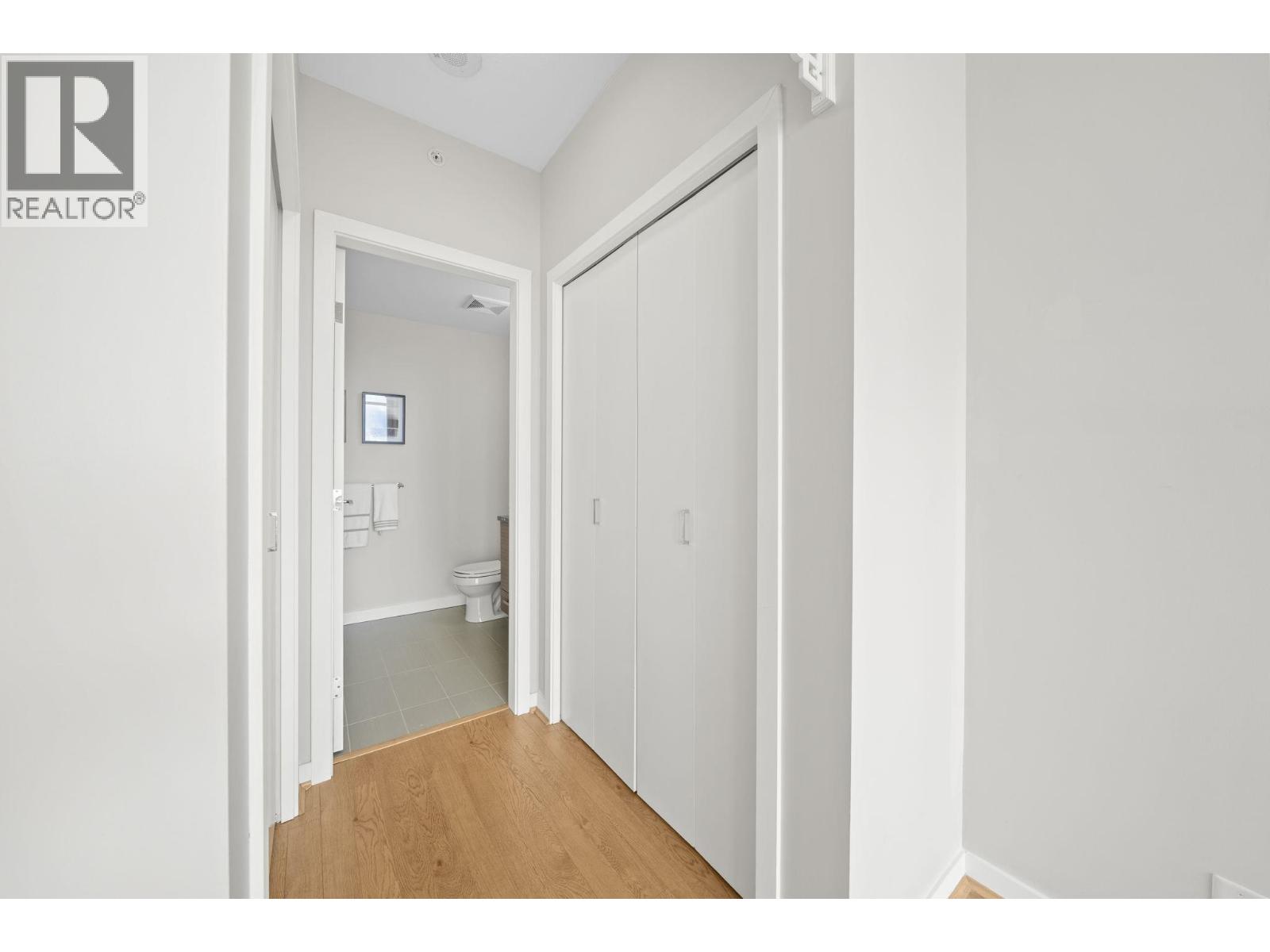 1701 6188 Wilson Avenue, Burnaby, British Columbia  V5H 0A5 - Photo 11 - R3114175