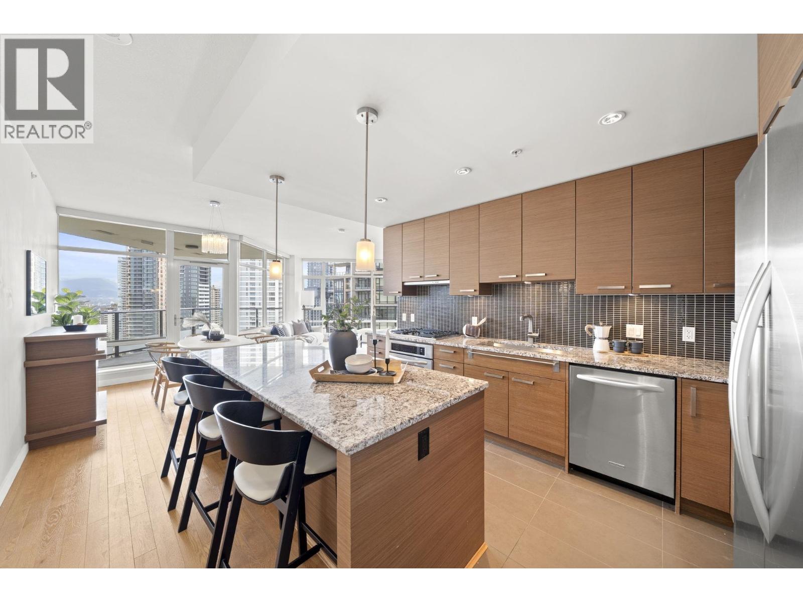 1701 6188 Wilson Avenue, Burnaby, British Columbia  V5H 0A5 - Photo 3 - R3114175