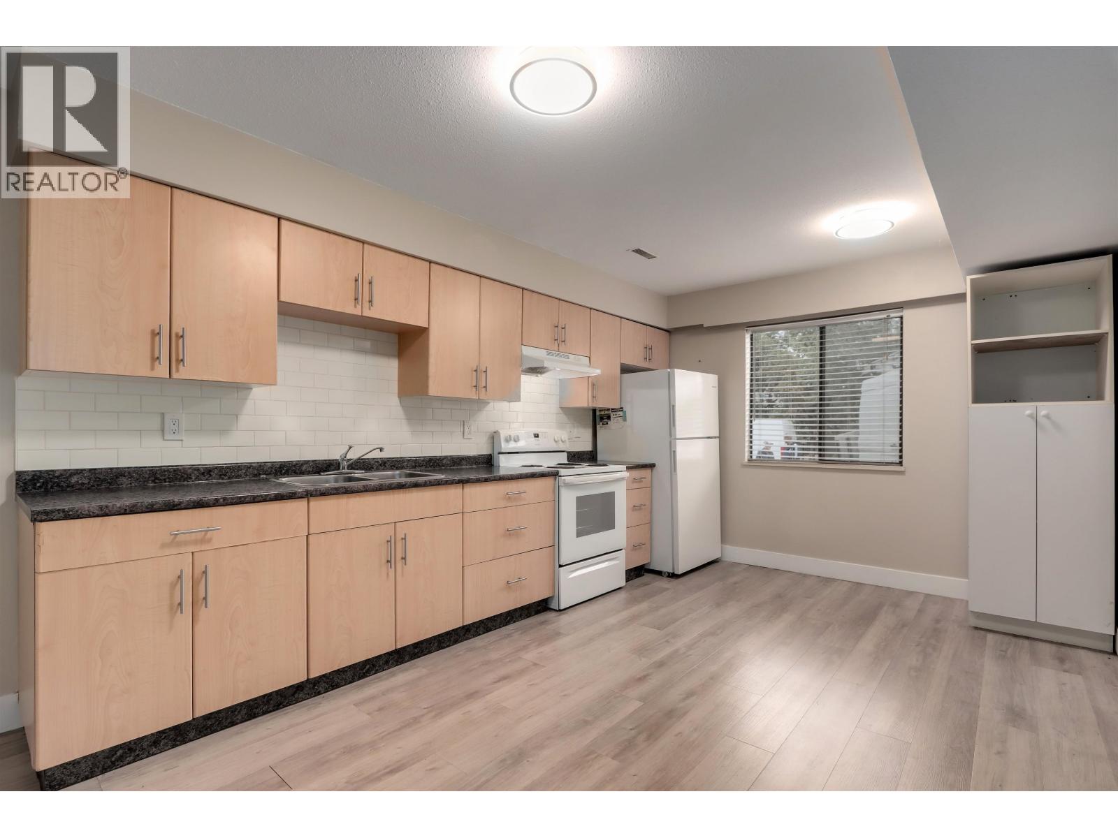 6525 Denbigh Avenue, Burnaby, British Columbia  V5H 3R7 - Photo 26 - R3113779