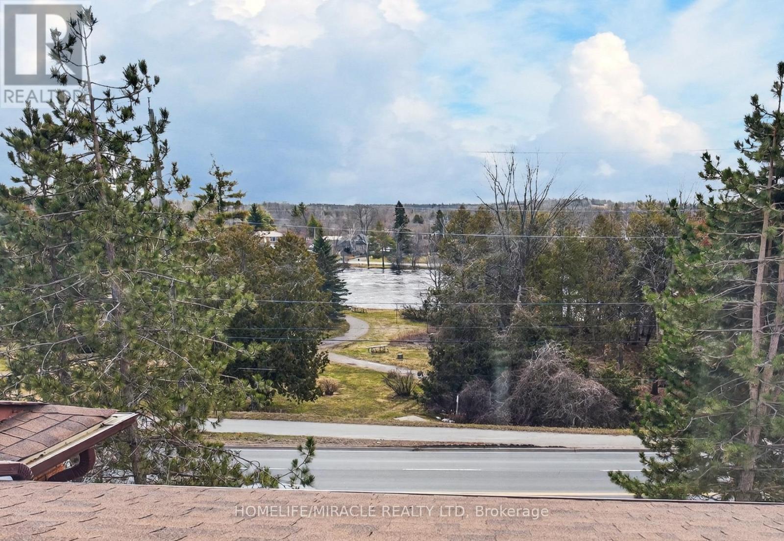 32 - 36 Champlain Crescent, Peterborough, Ontario  K9L 1T1 - Photo 28 - X13009522