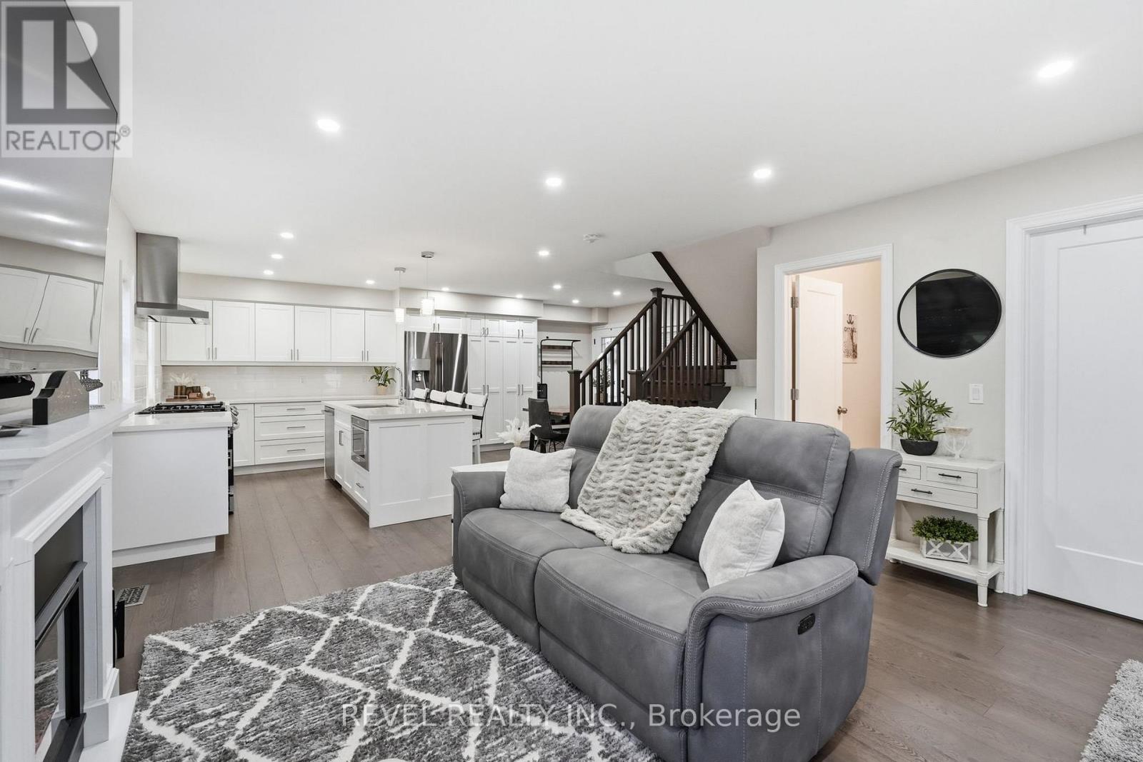 109 Ray Street N, Hamilton, Ontario  L8R 2Y1 - Photo 5 - X13027200