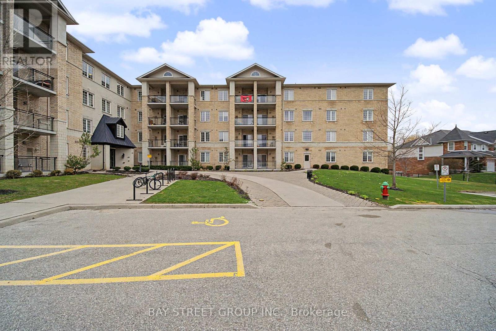 132 - 1077 Gordon Street, Guelph, Ontario  N1G 0E3 - Photo 3 - X13027254