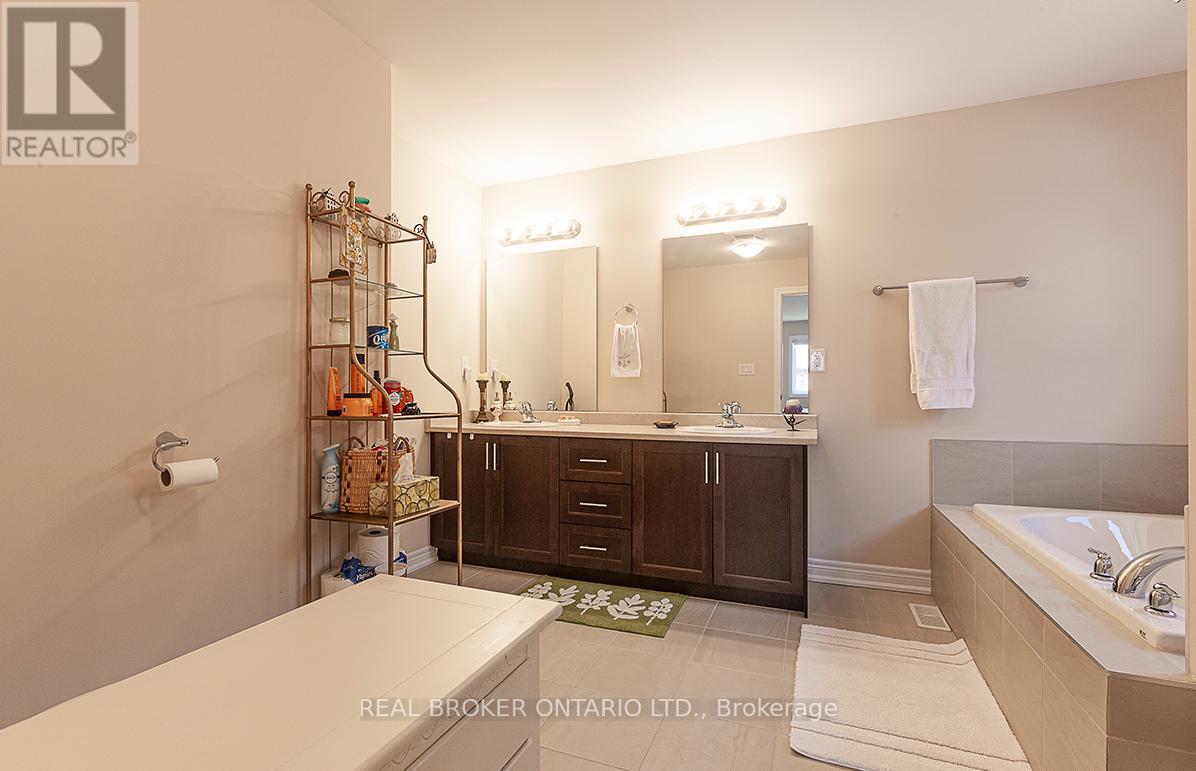 60 Morrison Drive, Hamilton, Ontario  L9G 3K9 - Photo 8 - X13027314