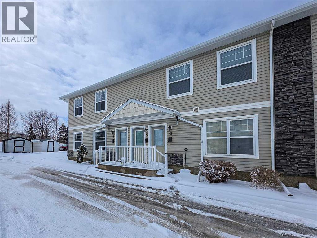 37, 20 Jacobs Close, Red Deer, Alberta  T4P 4C9 - Photo 3 - A2303532