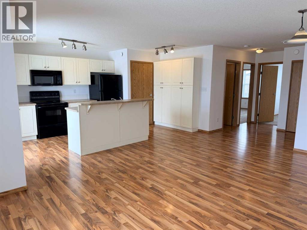 37, 20 Jacobs Close, Red Deer, Alberta  T4P 4C9 - Photo 5 - A2303532