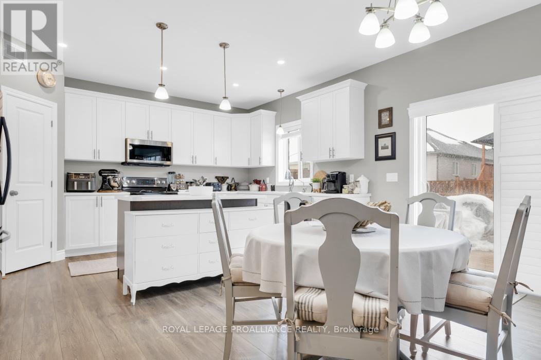 49 Redwood Drive, Belleville, Ontario  K8N 0K3 - Photo 10 - X13020430