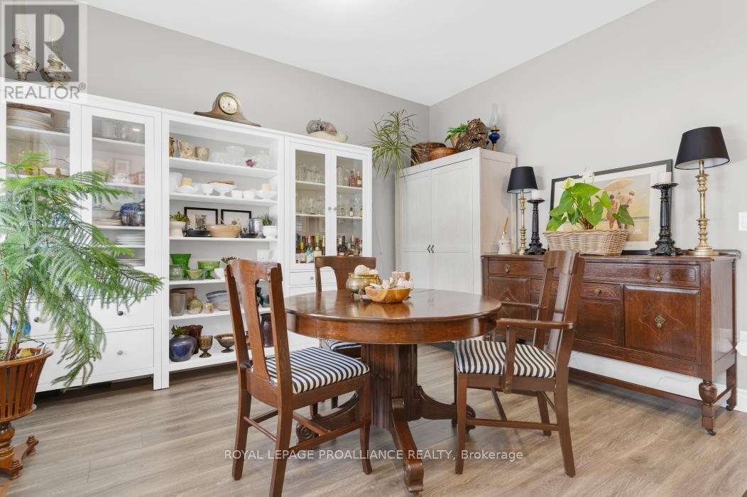 49 Redwood Drive, Belleville, Ontario  K8N 0K3 - Photo 3 - X13020430