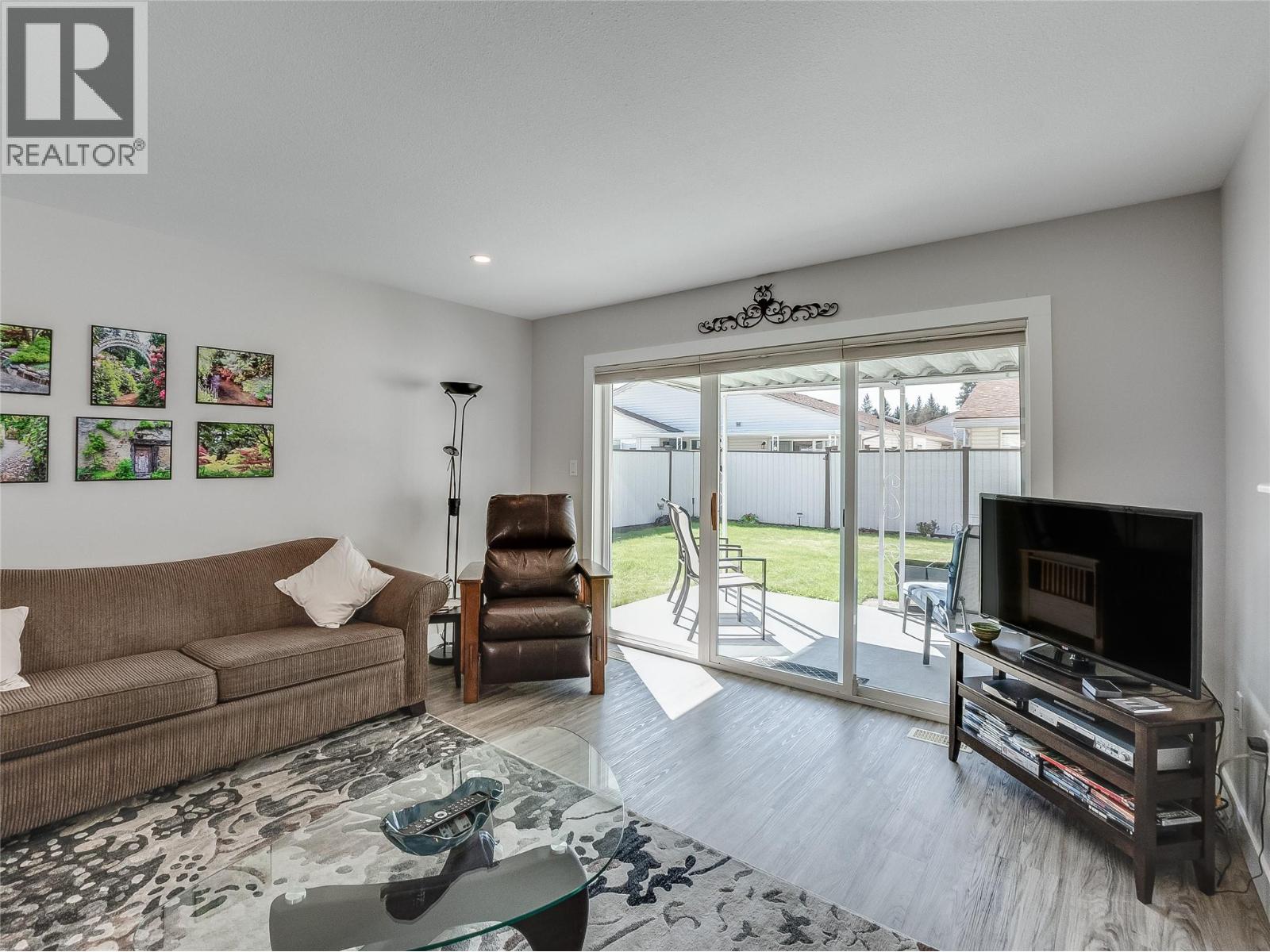 2210 Columbia Avenue Unit# 30, Castlegar, British Columbia  V1N 2X1 - Photo 5 - 10384093