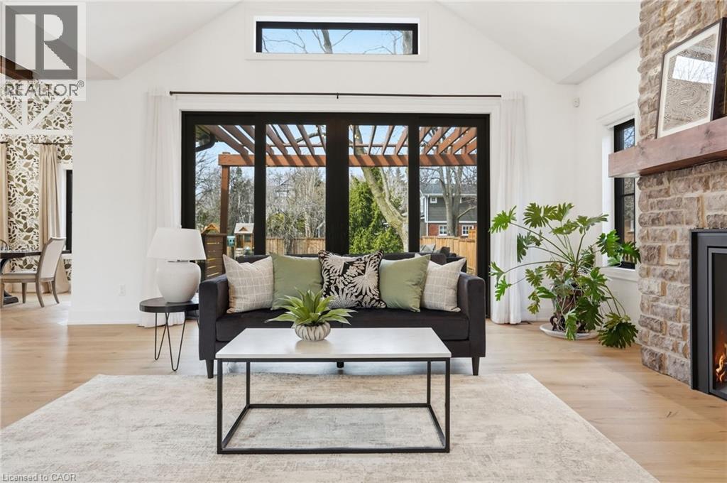 136 Rockcliffe Road, Waterdown, Ontario  L9H 7H3 - Photo 9 - 40823024