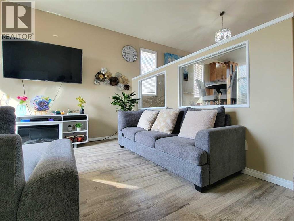 11425 88a Street, Grande Prairie, Alberta  T8X 0A6 - Photo 4 - A2303411