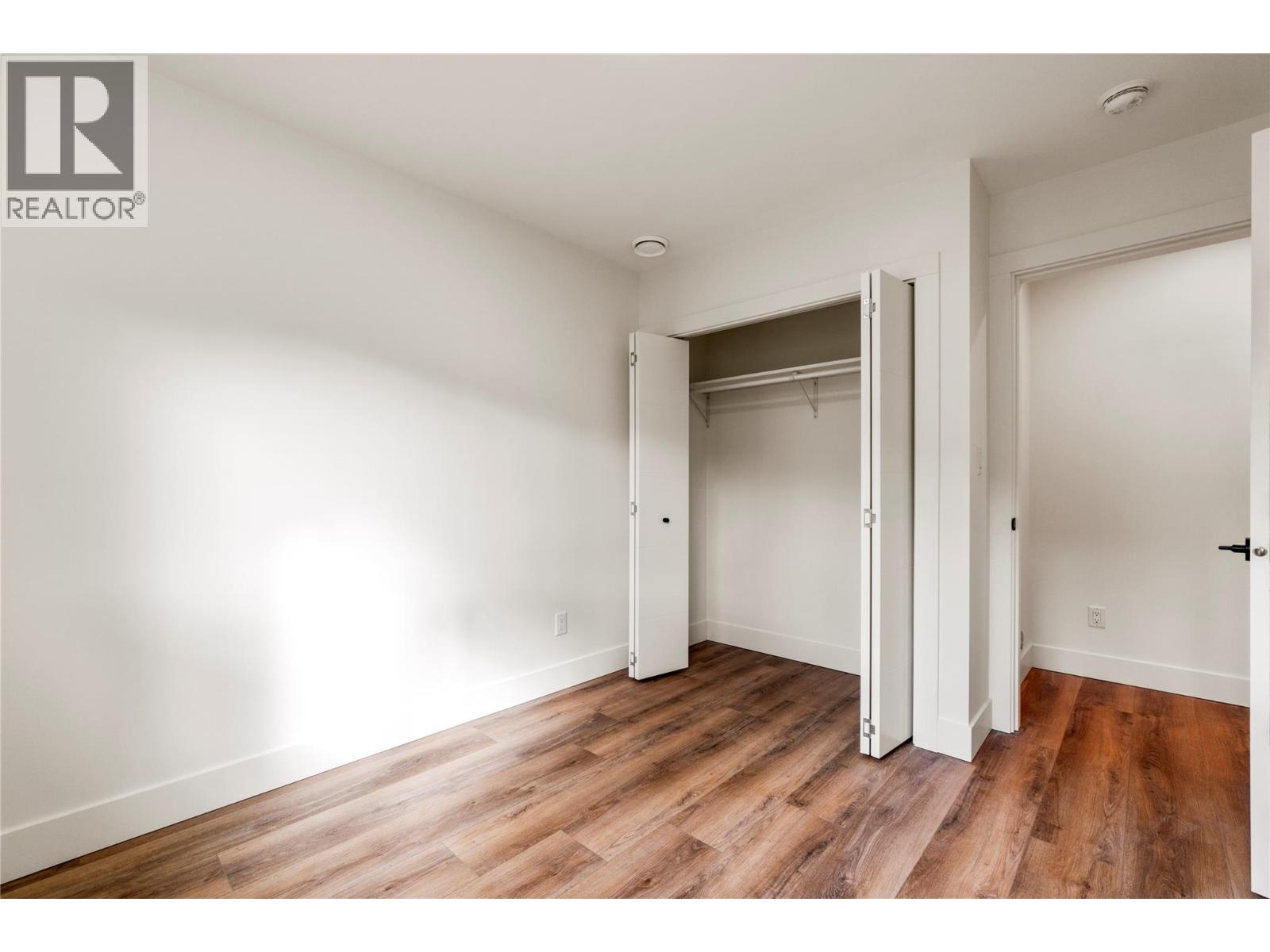 981 12 Street Se Unit# 32, Salmon Arm, British Columbia  V1E 2C8 - Photo 41 - 10376029