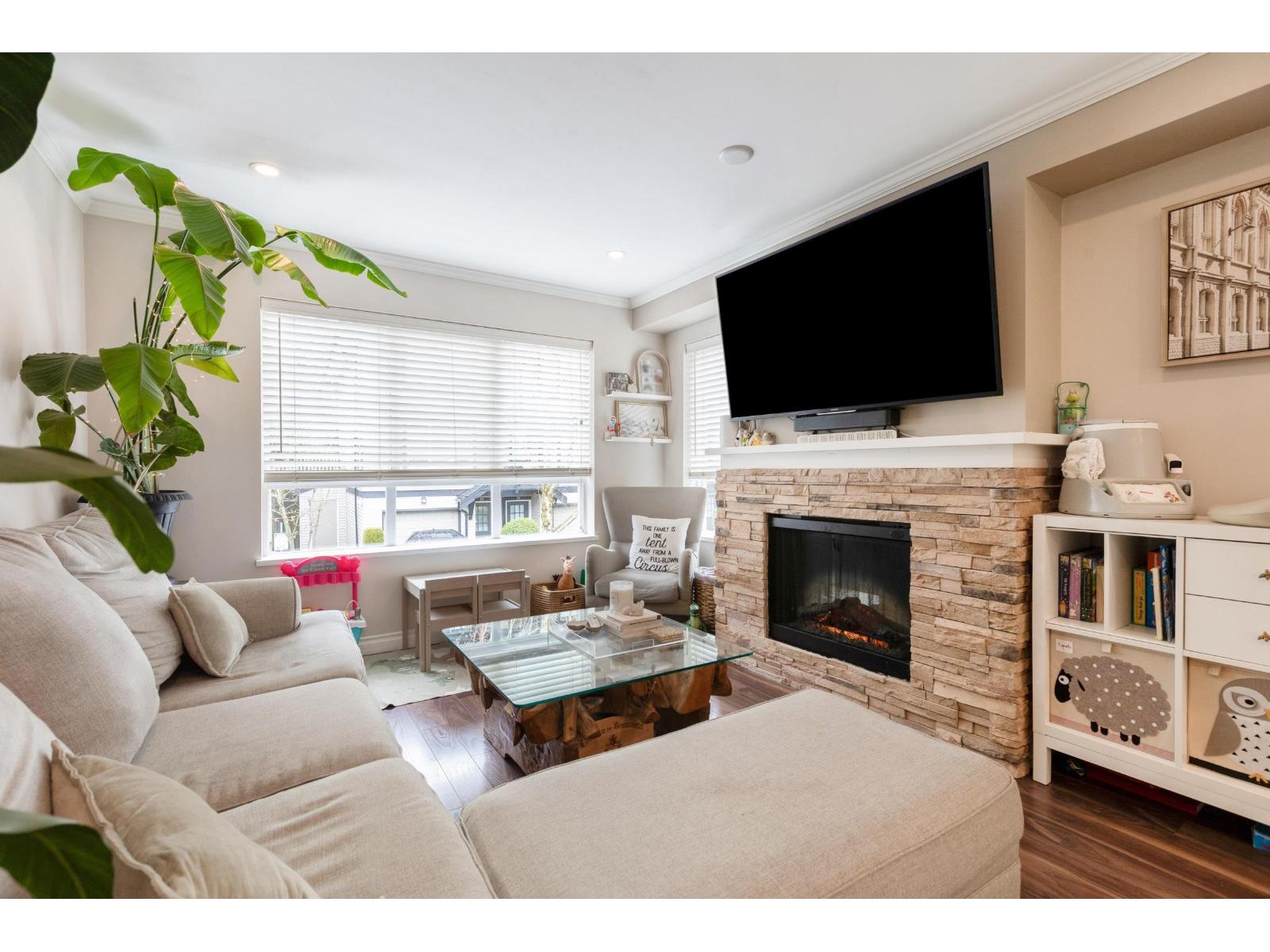 11 6747 203 Street, Langley, British Columbia  V2Y 3B5 - Photo 4 - R3114167