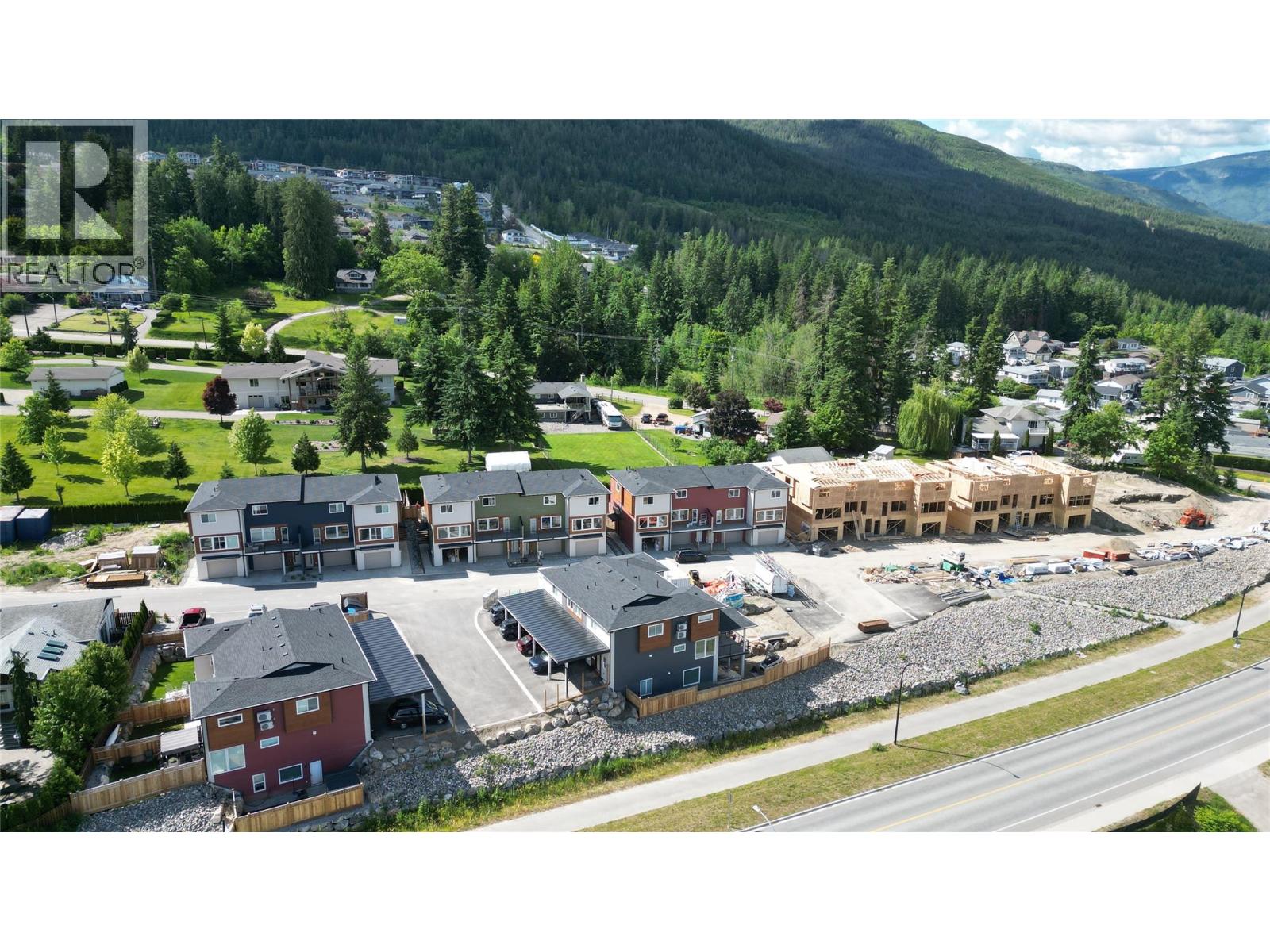 981 12 Street SE Unit# 36, Salmon Arm, British Columbia  V1E 2C8 - Photo 11 - 10376042