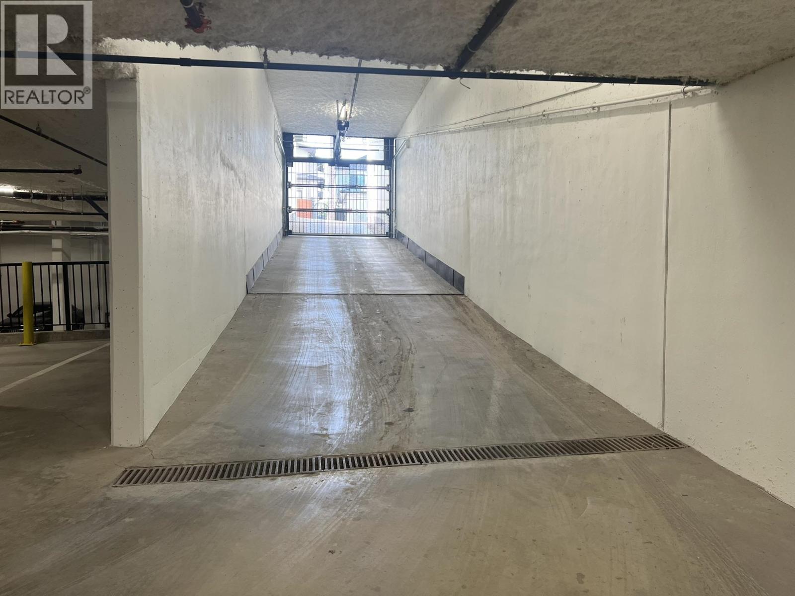 Cru 1-3 3068 Kingsway, Vancouver, British Columbia  V5R 5J7 - Photo 12 - C8073248