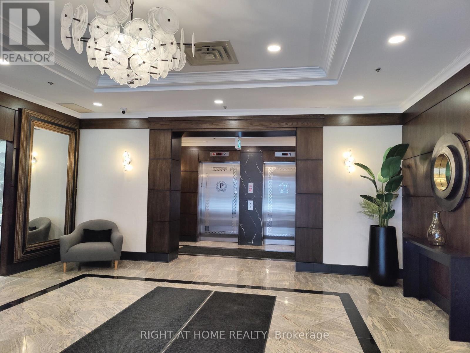 704 - 5 Michael Power Place, Toronto, Ontario  M9A 0A3 - Photo 7 - W13022868