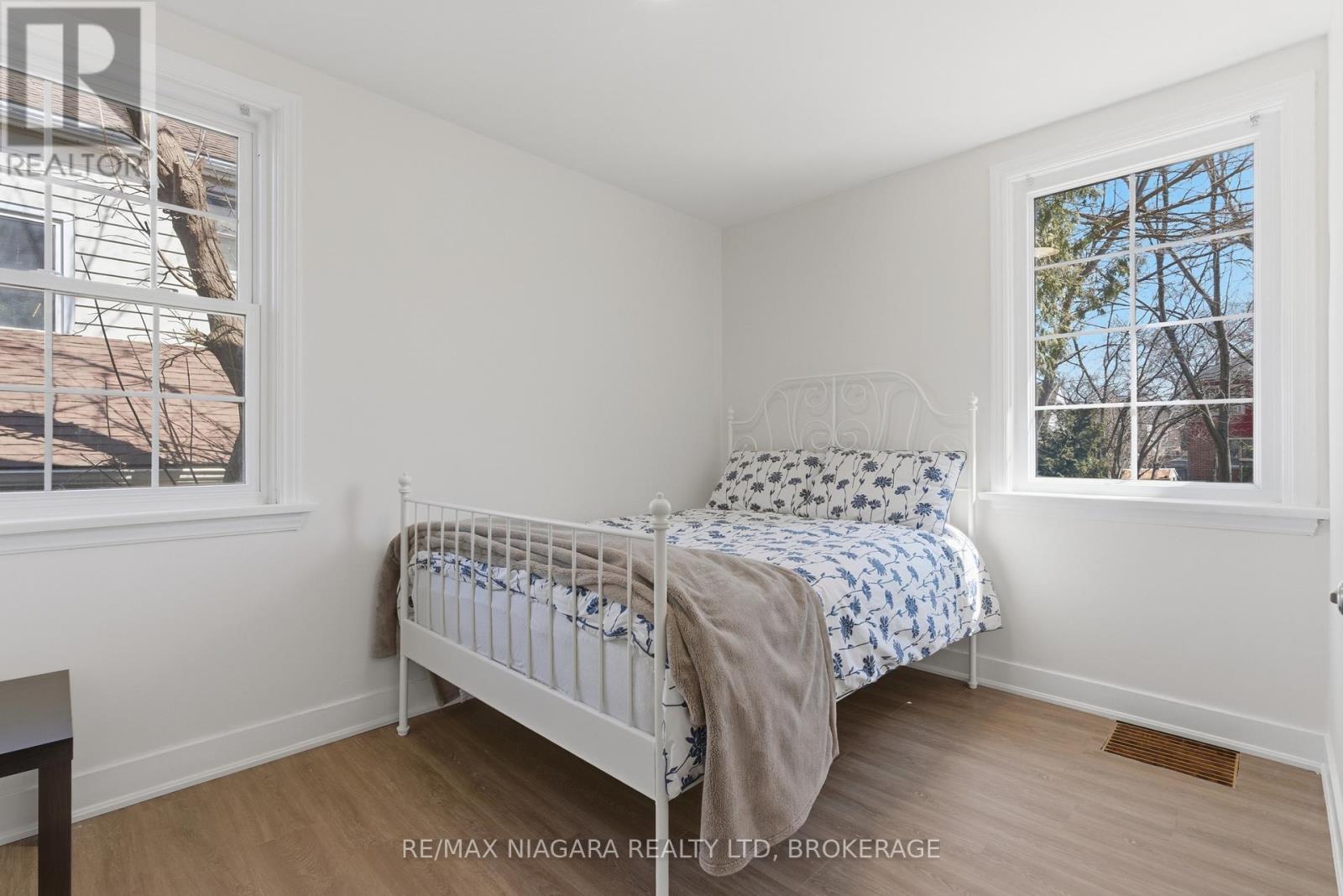 5654 Drummond Road, Niagara Falls, Ontario  L2G 4L4 - Photo 11 - X13027416