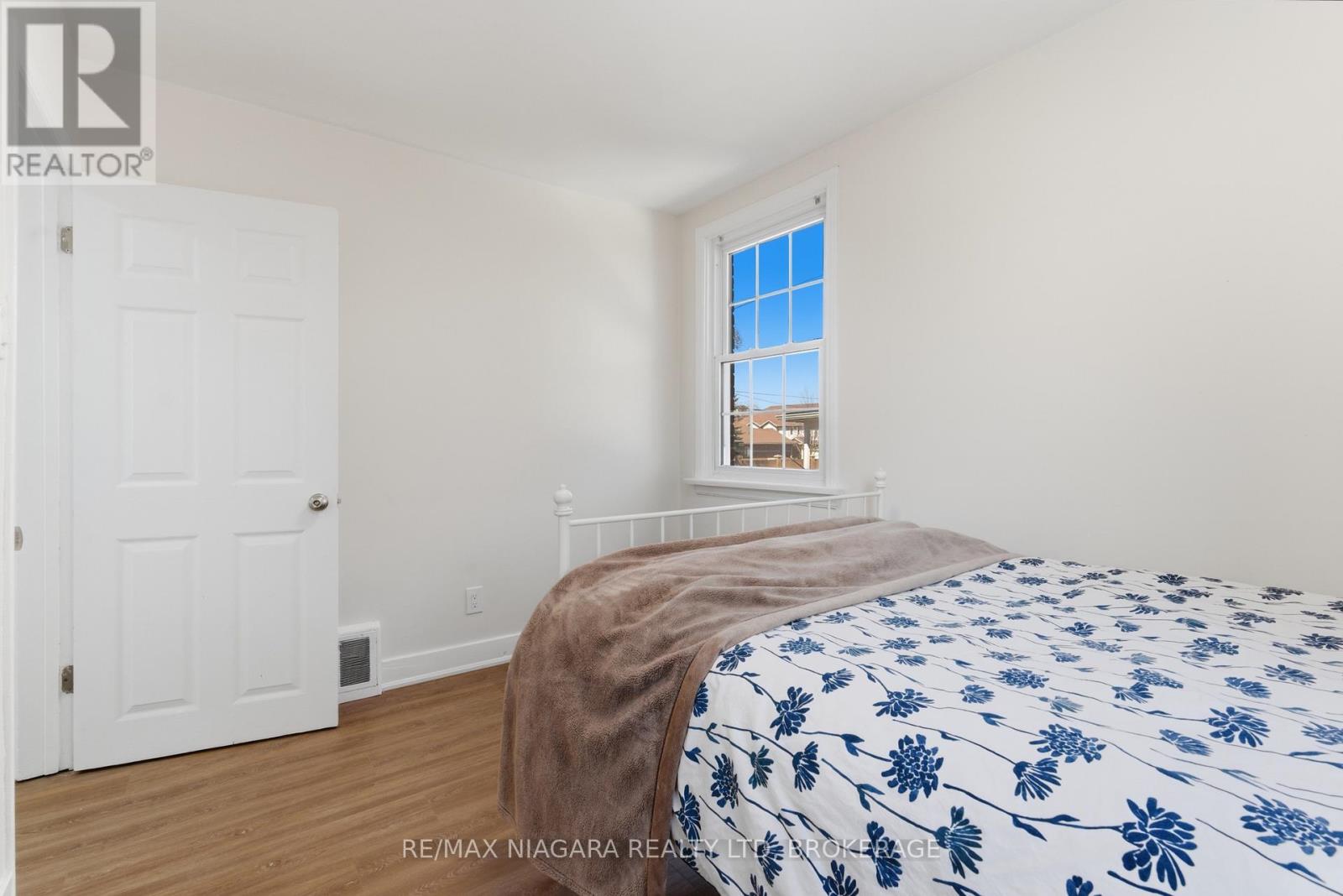 5654 Drummond Road, Niagara Falls, Ontario  L2G 4L4 - Photo 13 - X13027416