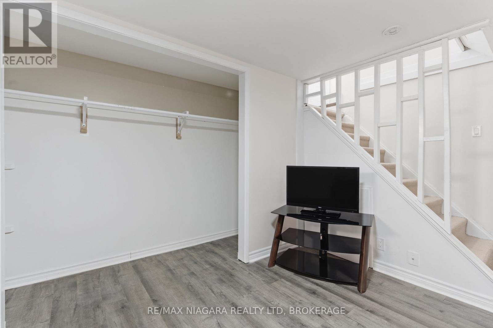 5654 Drummond Road, Niagara Falls, Ontario  L2G 4L4 - Photo 22 - X13027416