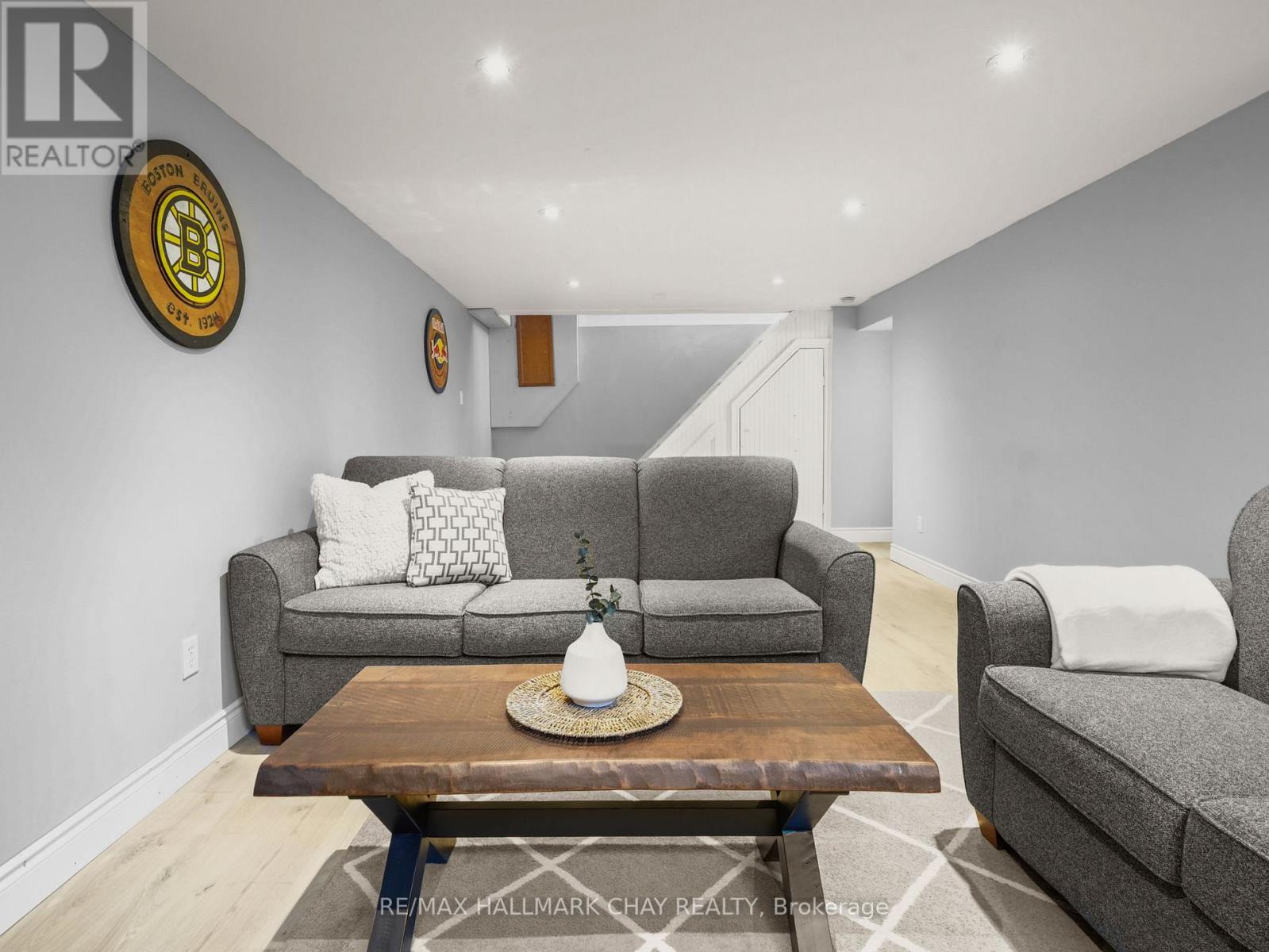 190 Mackenzie Street, New Tecumseth, Ontario  L9R 1B8 - Photo 25 - N12990106