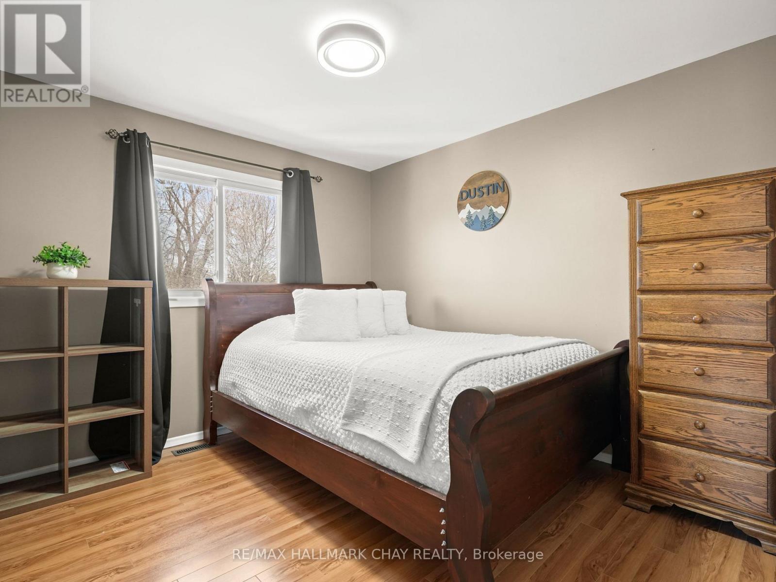 190 Mackenzie Street, New Tecumseth, Ontario  L9R 1B8 - Photo 18 - N12990106