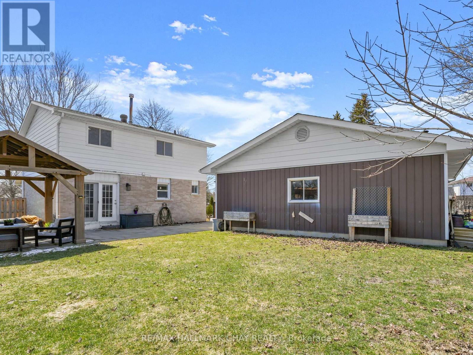 190 Mackenzie Street, New Tecumseth, Ontario  L9R 1B8 - Photo 32 - N12990106