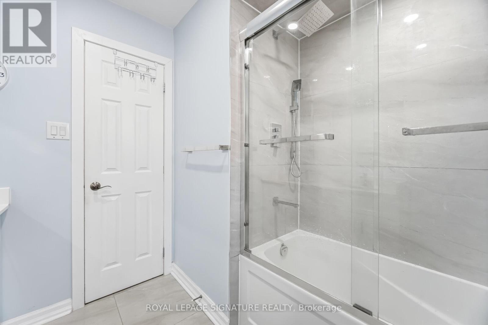 34 Lorraine Crescent, Brampton, Ontario  L6S 2R7 - Photo 17 - W13025470