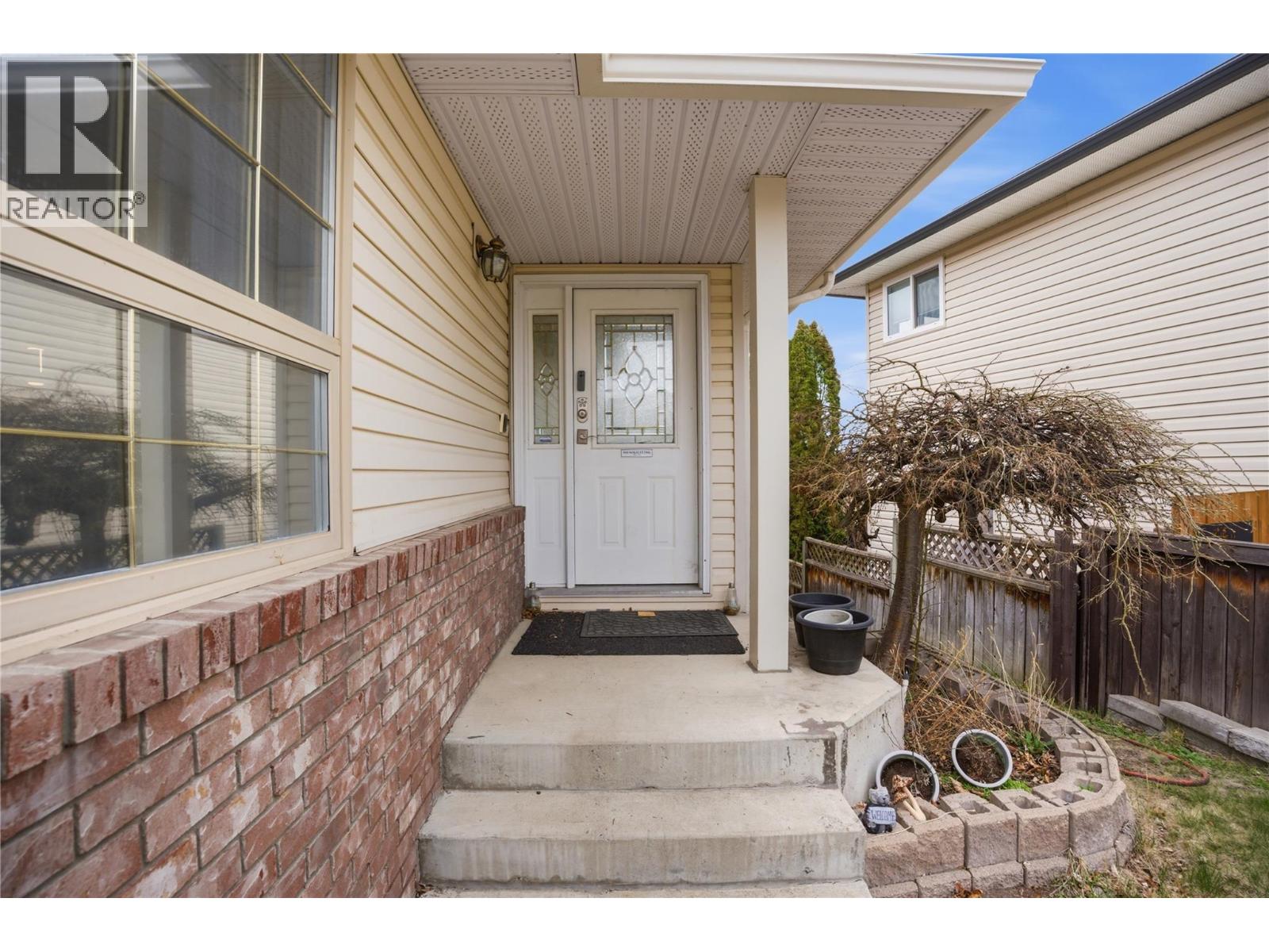 832 Regent Crescent, Kamloops, British Columbia  V1S 1X1 - Photo 4 - 10384366