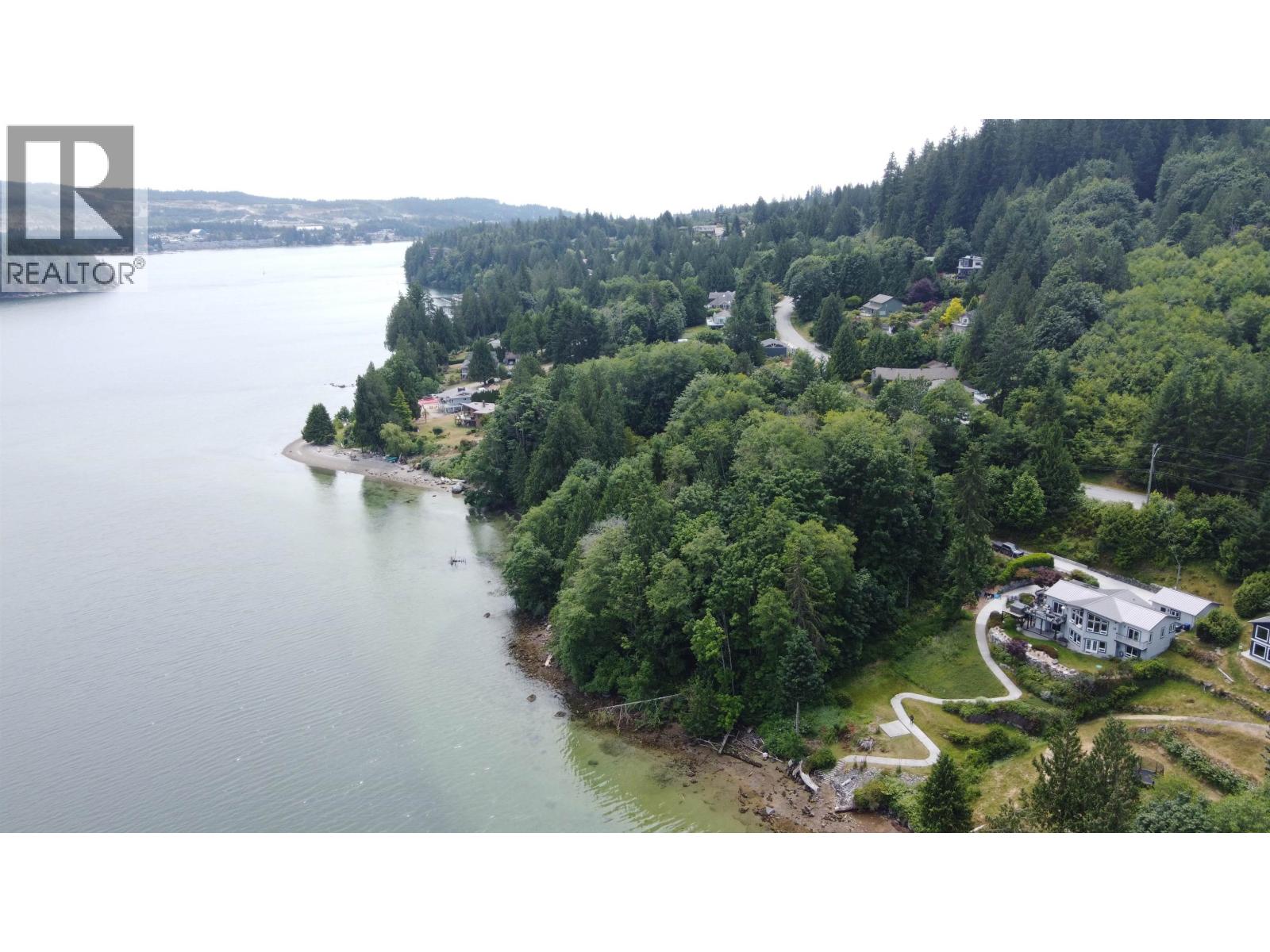 6340 N Gale Avenue, Sechelt, British Columbia  V7Z 0P8 - Photo 10 - R3114231