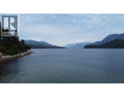 6340 N GALE AVENUE, Sechelt, British Columbia