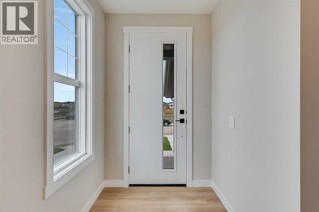 463 Kinniburgh Loop, Chestermere, Alberta  T1X 3C2 - Photo 3 - A2303970