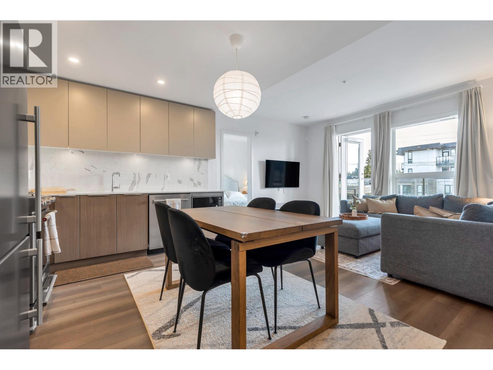 504 645 Como Lake Avenue, Coquitlam, British Columbia  V3J 0N9 - Photo 6 - R3114036