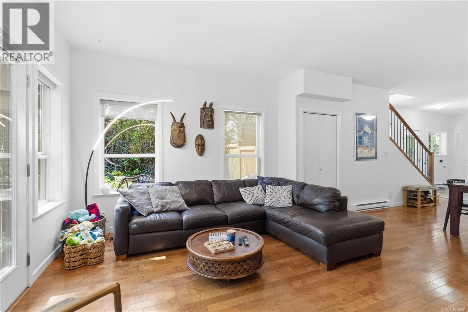 1089 Colville Rd, Esquimalt, British Columbia  V9A 4P9 - Photo 8 - 1032604