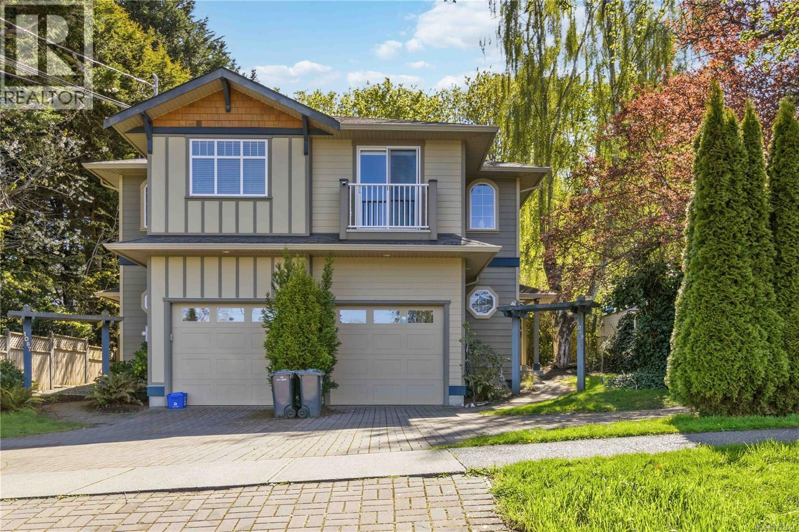 1089 Colville Rd, Esquimalt, British Columbia  V9A 4P9 - Photo 1 - 1032604