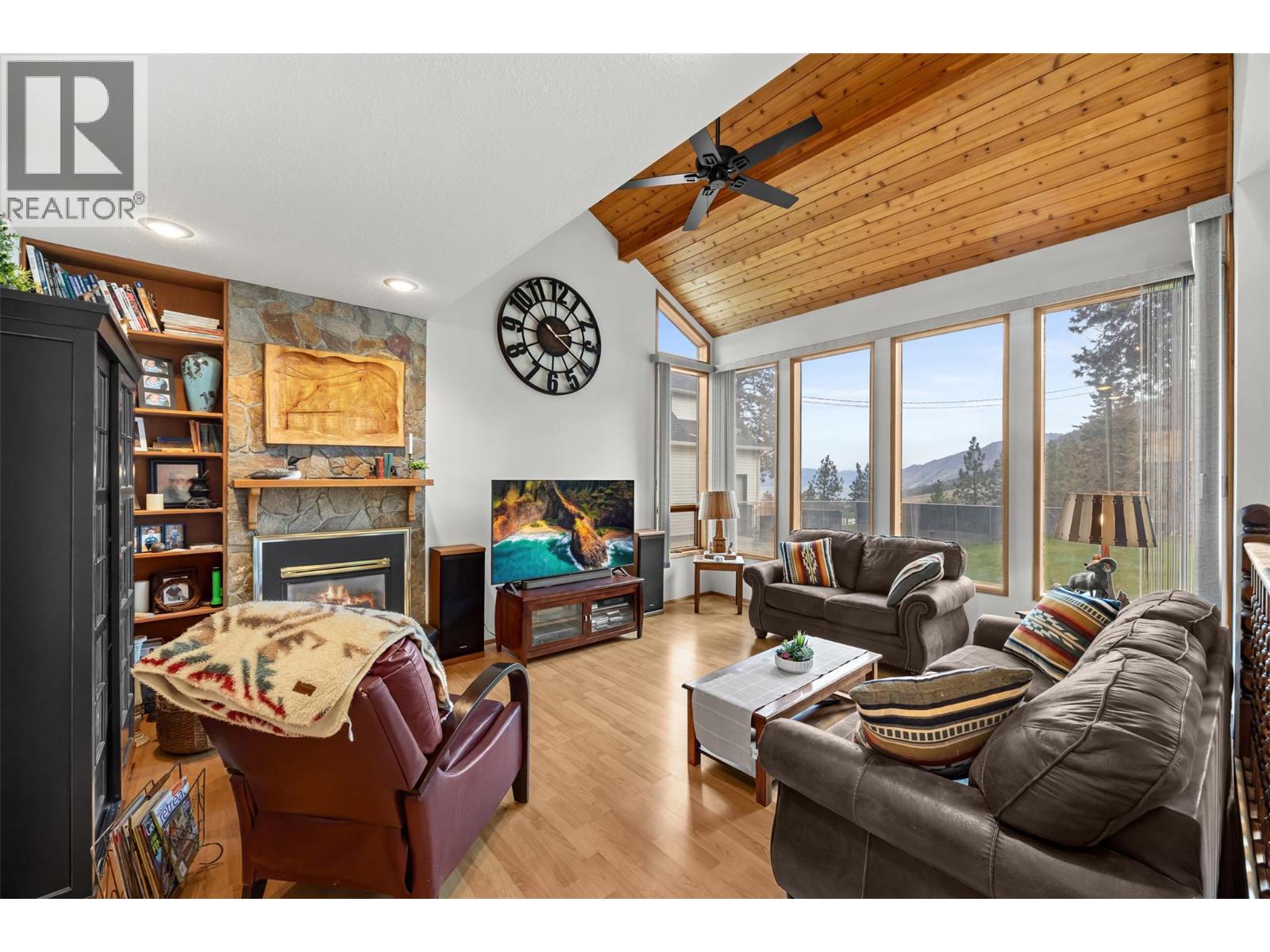 5305 Bradbury Street, Peachland, British Columbia  V0H 1X8 - Photo 17 - 10383587