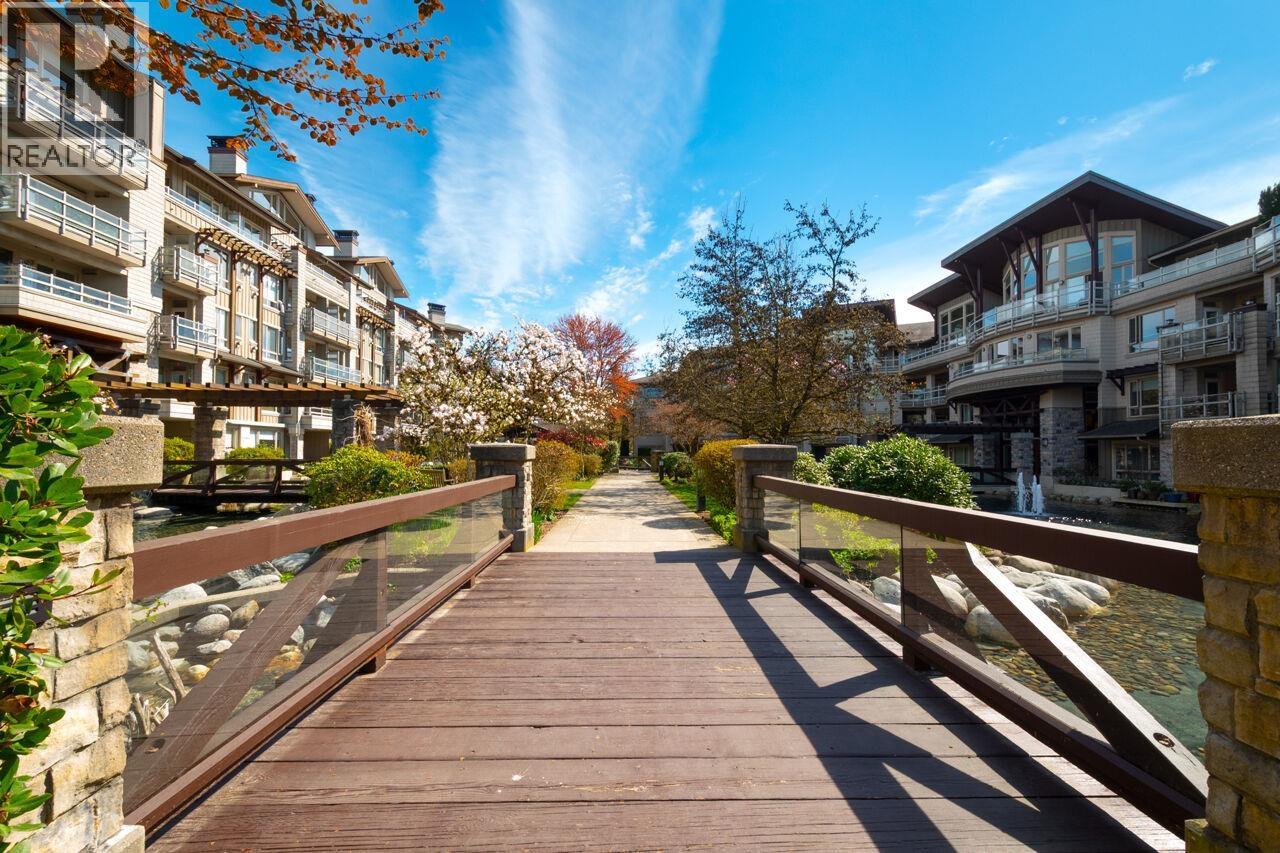 414 530 Raven Woods Drive, North Vancouver, British Columbia  V7G 2T5 - Photo 3 - R3114040