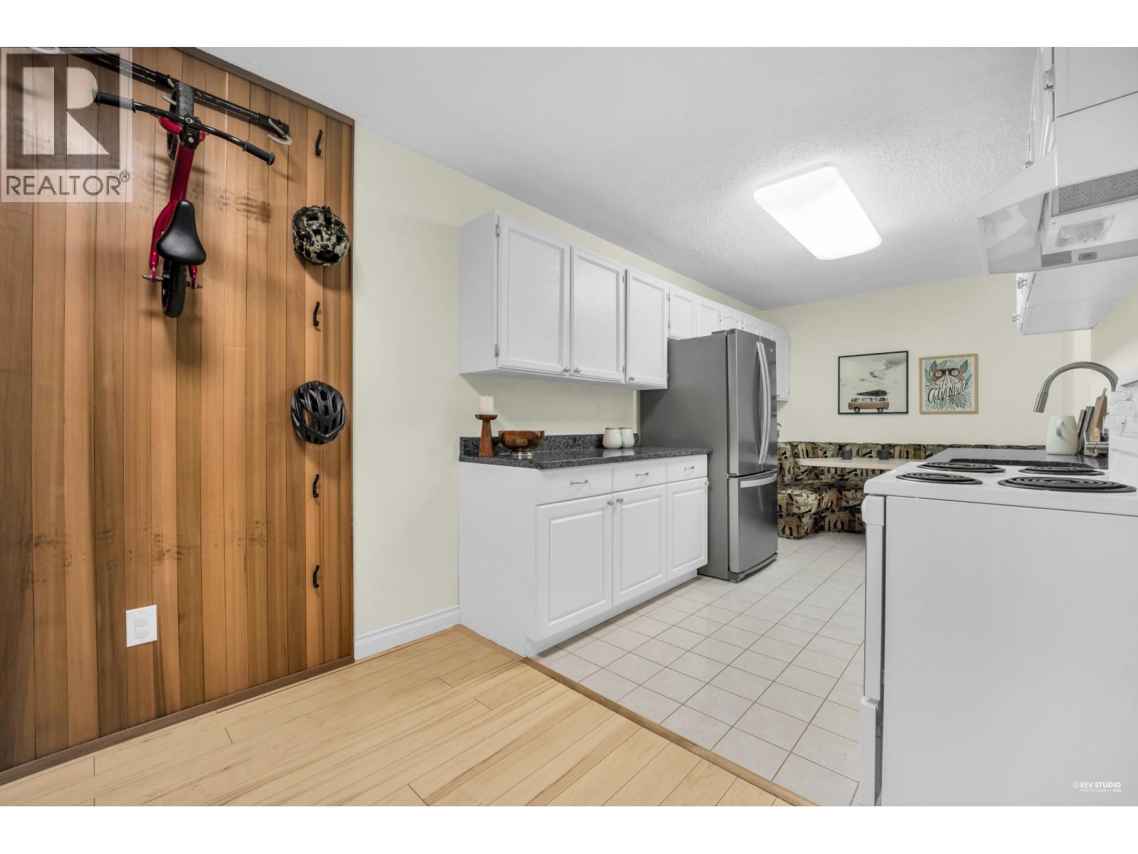 103 150 E 5th Street, North Vancouver, British Columbia  V7L 1L5 - Photo 10 - R3114213