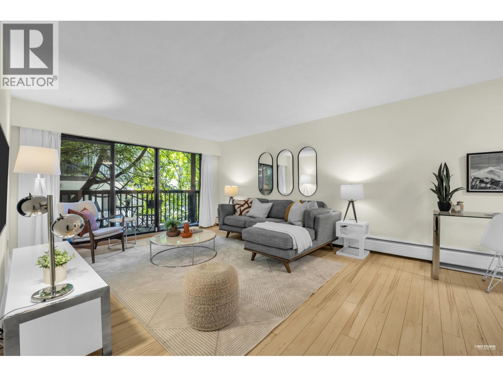 103 150 E 5th Street, North Vancouver, British Columbia  V7L 1L5 - Photo 2 - R3114213