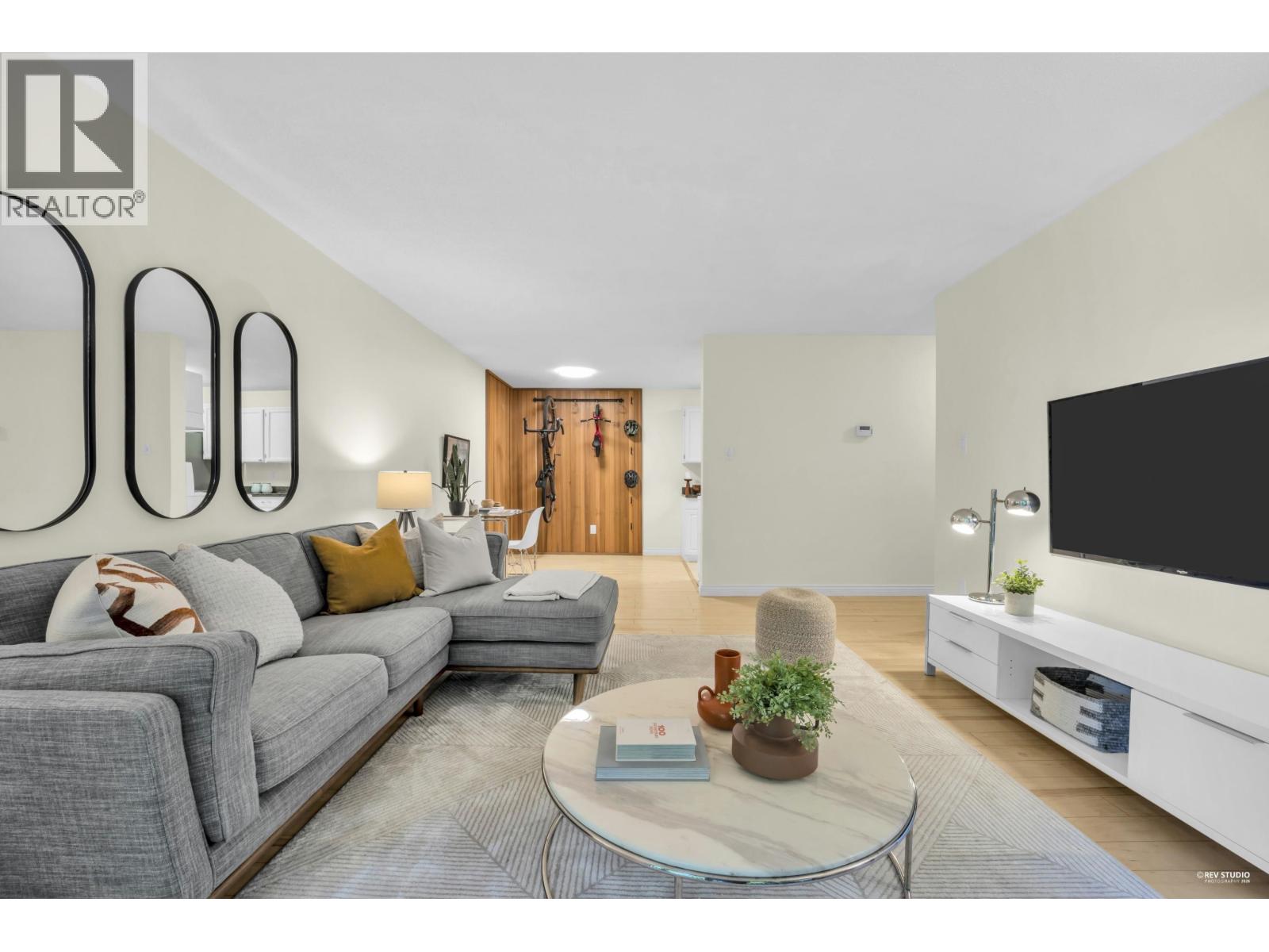 103 150 E 5th Street, North Vancouver, British Columbia  V7L 1L5 - Photo 4 - R3114213