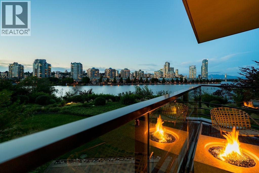 305 210 Salter Street, New Westminster, British Columbia  V3M 0J9 - Photo 12 - R3114214