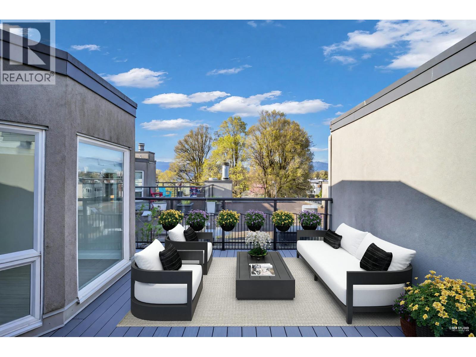 305 2110 Cornwall Avenue, Vancouver, British Columbia  V6K 1B4 - Photo 3 - R3114240